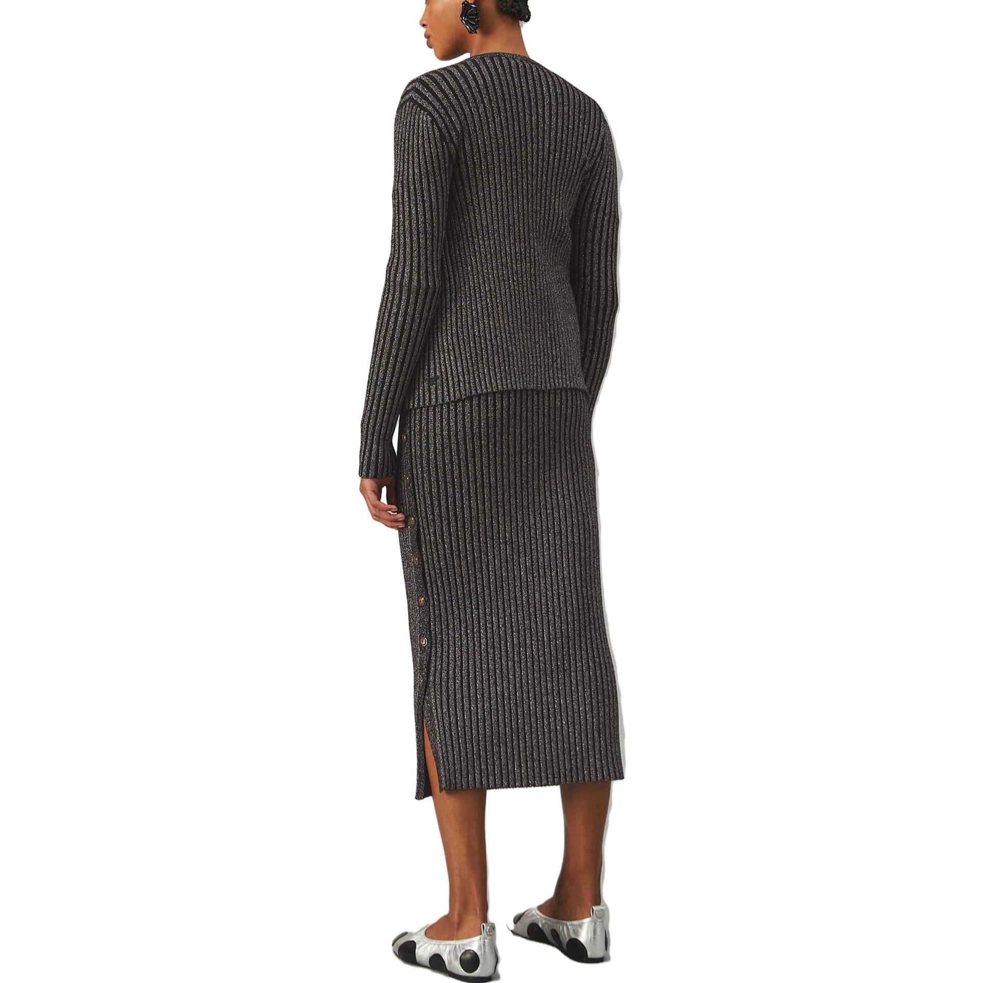 Shop (W) Tory Burch 黑色條紋圓領長袖針織衫。 85850-001