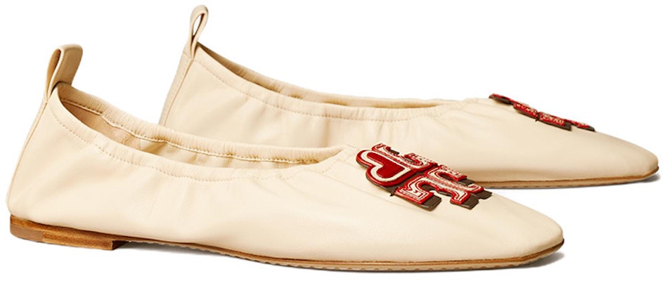 (W) TORY BURCH Sepatu Balet 'Cream White Heart Logo' 138176-122 Lookbook (W) TORY BURCH Sepatu Balet 'Cream White Heart Logo' 138176-122