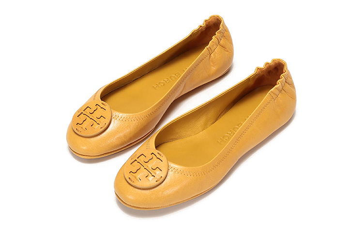 Lookbook TORY BURCH 羊皮芭蕾舞平底船鞋 女款 芥末黃