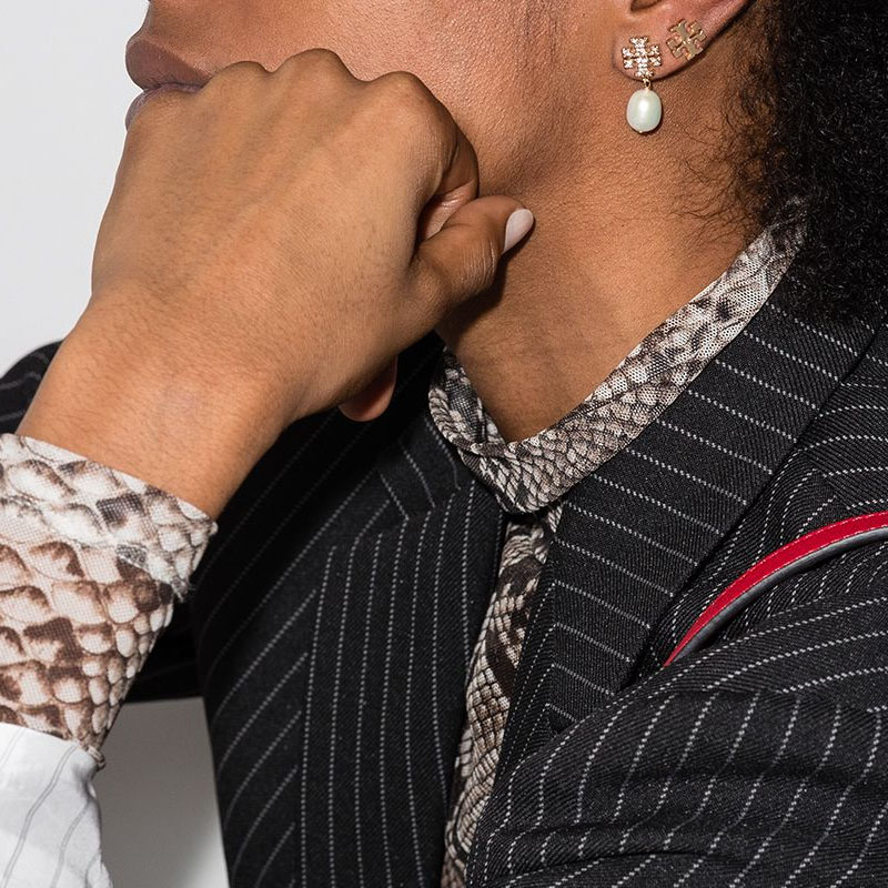 Lookbook (Women) TORY BURCH Classic Logo Minimalist Metal Earrings for Women. 60525137