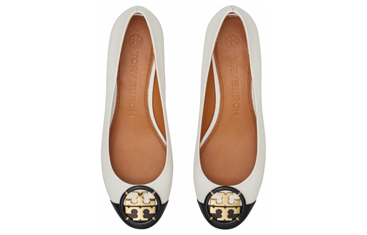 Shop TORY BURCH 湯麗柏琦 雙T Logo 低跟鞋 女款 白色
