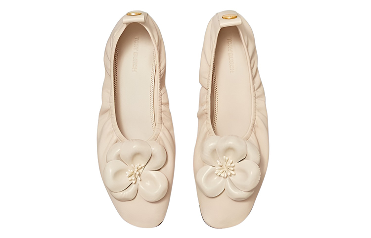 Shop TORY BURCH 湯麗柏琦 納帕皮革芭蕾平底鞋 女款 米色