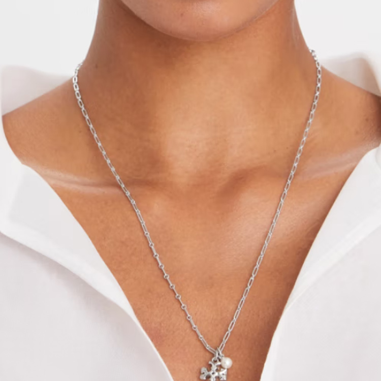 Lookbook (W) Kalung Wanita Tory Burch Logo Double T Sederhana Liontin Kuningan 144695-700