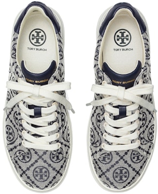 (W) TORY BURCH T Monogram Court 'Simplicity Blue' Sneakers Biru 81249-416 Lookbook (W) TORY BURCH T Monogram Court 'Simplicity Blue' Sneakers Biru 81249-416