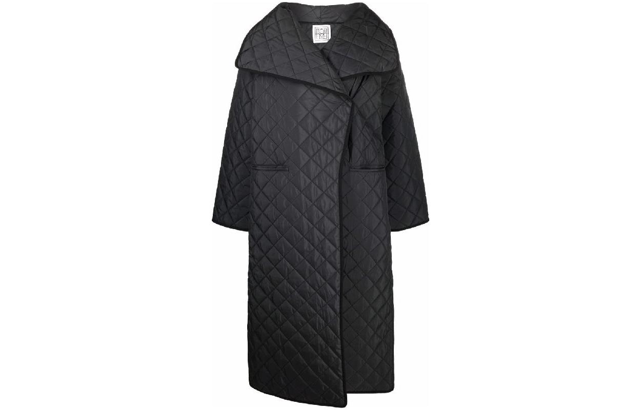 (Women) TOTEME  Black Quilted Diamond Coat with Solid Lapel Design. 213112732093200