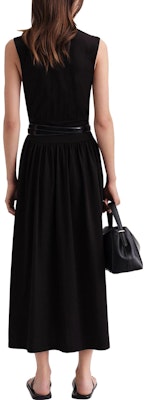 (W) TOTEME Hitam Tanpa Lengan Midi Dress dengan Pinggang Ketat. 2326022770 Shop (W) TOTEME Hitam Tanpa Lengan Midi Dress dengan Pinggang Ketat. 2326022770