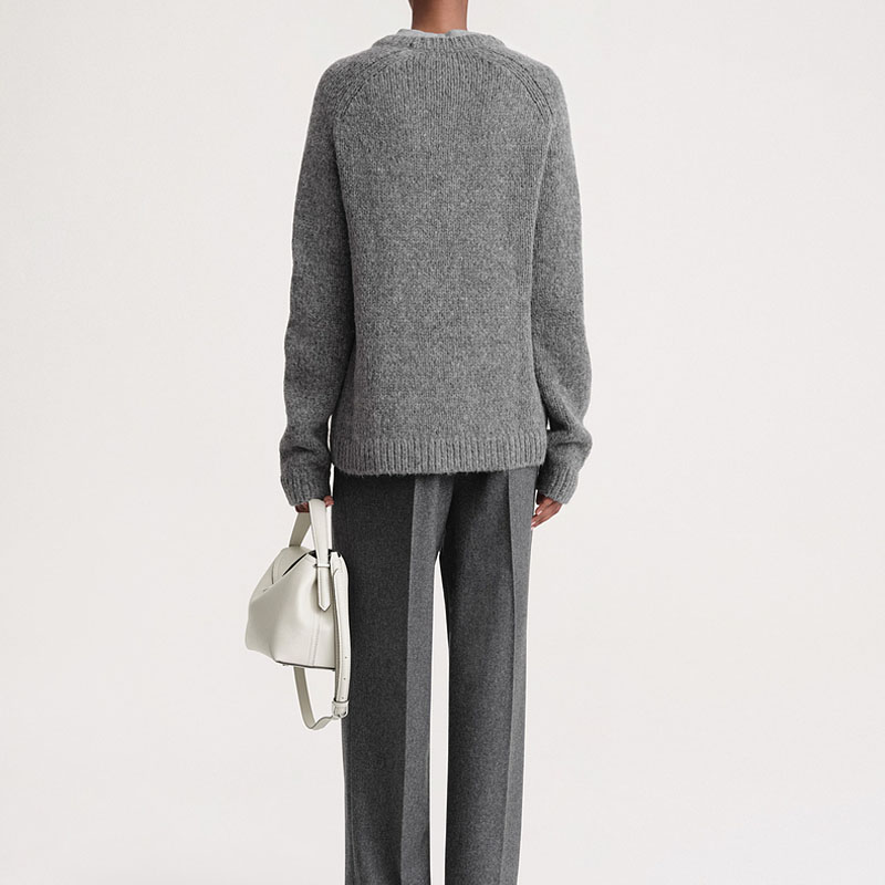 Shop (W) TOTEME 灰色休闲圆领针织毛衣 - 浅灰色。 234WRTWTP226YA0014074