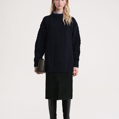 (W) TOTEME 休闲海军蓝长袖羊绒毛衣 234WRTWTP156YA0012016 Lookbook (W) TOTEME 休闲海军蓝长袖羊绒毛衣 234WRTWTP156YA0012016