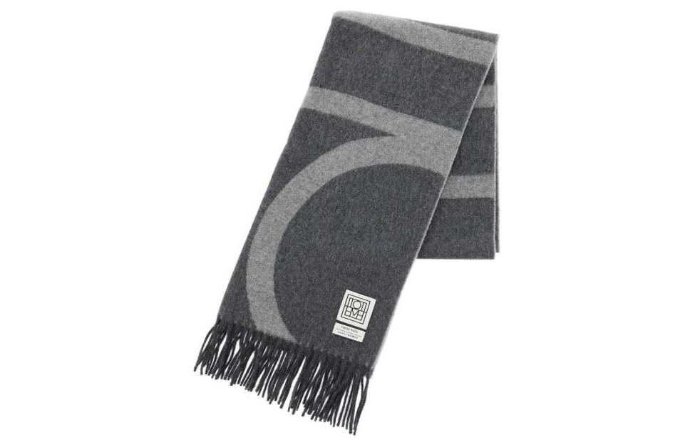 Lookbook (W) Toteme 时尚字母流苏印花羊毛围巾 - 灰色 214882807942
