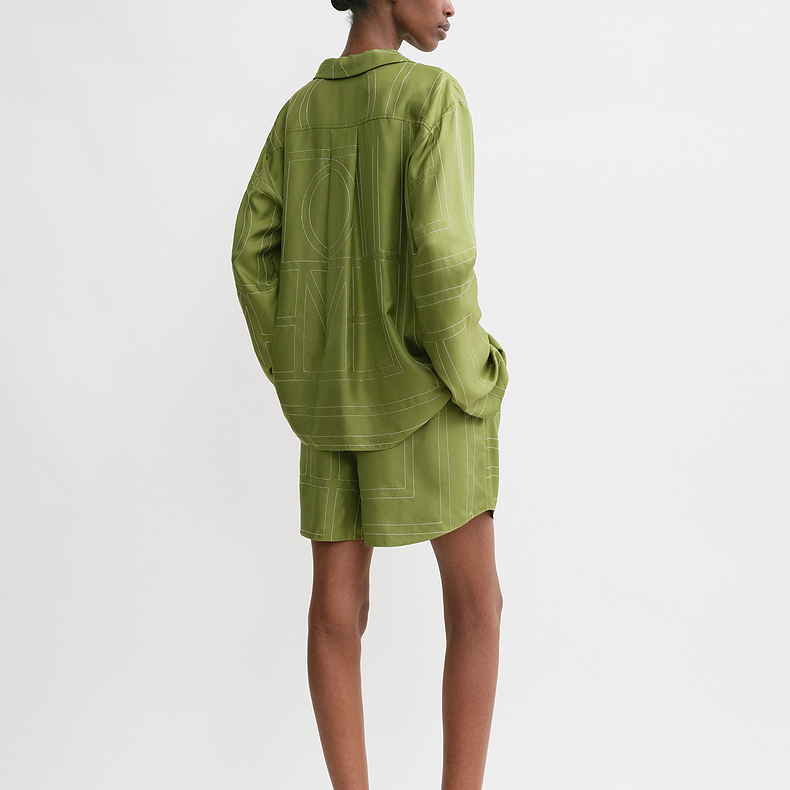 Shop (W) TOTEME 寬鬆版幾何刺繡標誌絲質襯衫-月桂綠 241WRT976FB0089191