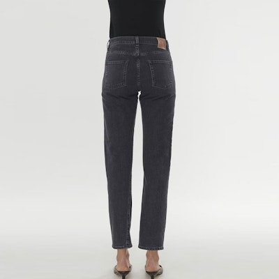 (W) TOTEME 中腰直筒牛仔裤 灰色水洗带标志贴布 193232743300 Shop (W) TOTEME 中腰直筒牛仔裤 灰色水洗带标志贴布 193232743300