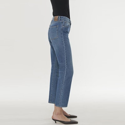 (W) TOTEME 中腰直筒扭边牛仔裤水洗蓝色. 211232740405 Purchase (W) TOTEME 中腰直筒扭边牛仔裤水洗蓝色. 211232740405