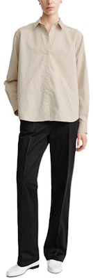 (W) TOTEME Baju Minimalis Lengan Panjang A-Line Warna Batu SS24. 234WRT810FB0116009 Lookbook (W) TOTEME Baju Minimalis Lengan Panjang A-Line Warna Batu SS24. 234WRT810FB0116009