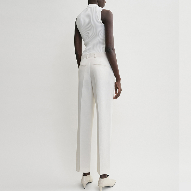 Shop (W) TOTEME Slim-Fit Casual Cropped Pants Krim Putih - Awal Musim Luruh 2024 243WRB4511FB0065059