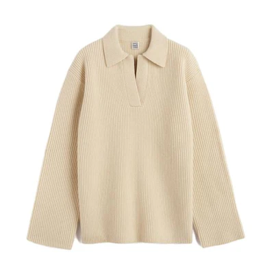 (Women) TOTEME Solid Polo Knit Pullover Sweater Macadamia Color. 234WRTWTP034YA0004070