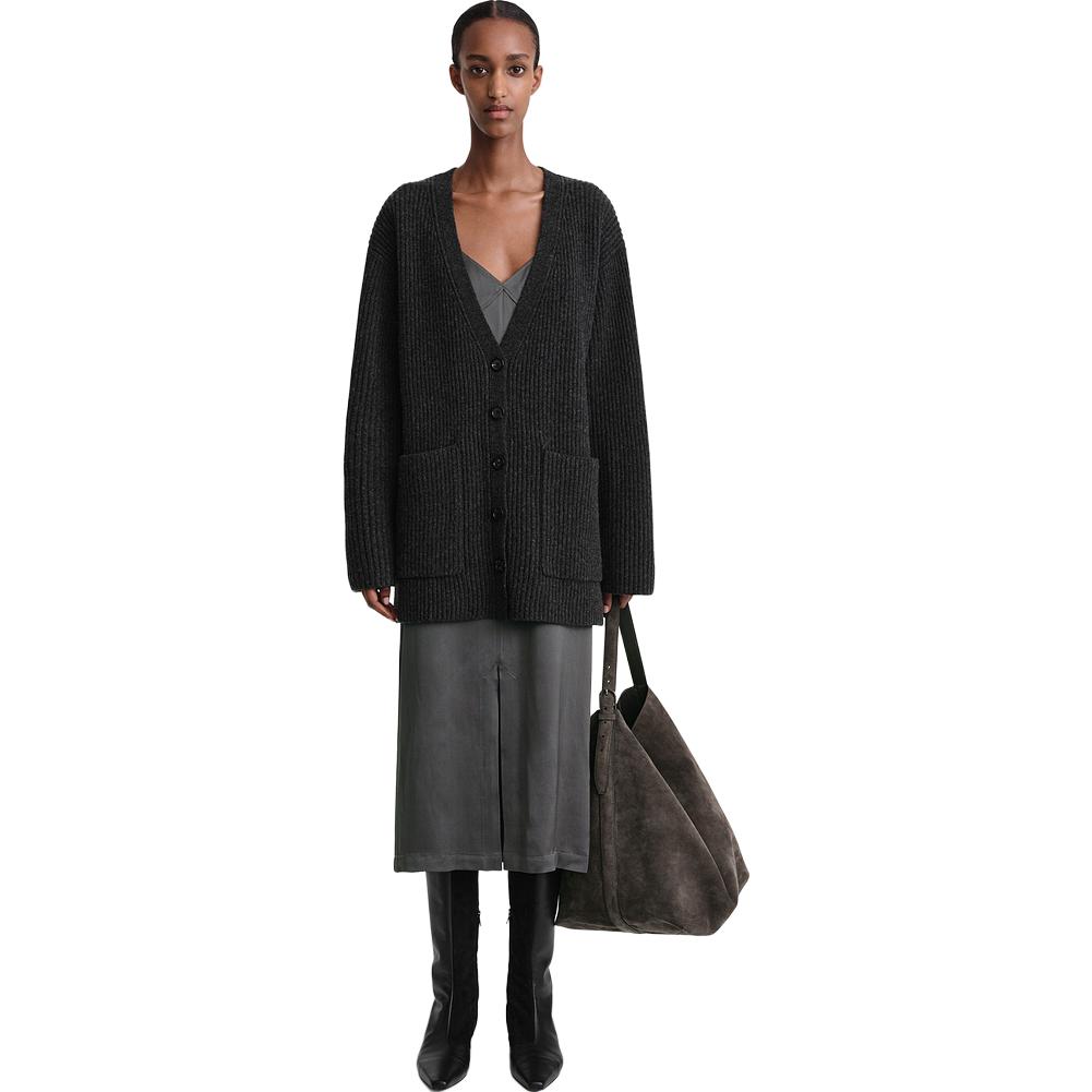 Lookbook (W) TOTEME V领罗纹针织毛衣 灰色混纺. 234WRTWTP162YA0007019