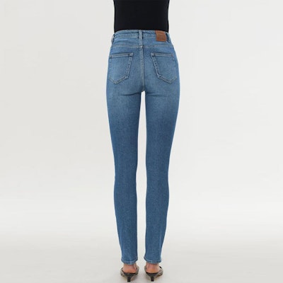 (W) TOTEME FW21 修身款深藍色牛仔褲附品牌標誌牛仔褲。 211-234-741-410 Shop (W) TOTEME FW21 修身款深藍色牛仔褲附品牌標誌牛仔褲。 211-234-741-410