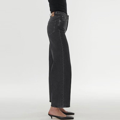 (W) TOTEME FW21 女款黑色寬腿牛仔褲 Flair Logo. 211-230-743-300 Purchase (W) TOTEME FW21 女款黑色寬腿牛仔褲 Flair Logo. 211-230-743-300