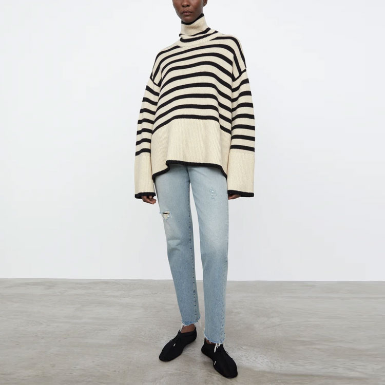 Lookbook (W) TOTEME FW21 Baju Sejuk Turtleneck Oversized Wanita Jalur Hitam Pasir. 212562758876