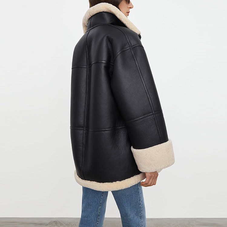Sizing (W) Chaqueta Oversize de Shearling TOTEME FW21 para Mujer Negro/Blanco. 214122606913