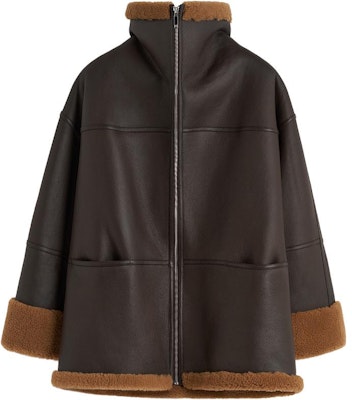 (W) TOTEME FW23 Chaqueta Sobredimensionada Chocolate de Shearling con Cuello Grande 234WRTWOU140LE0022014 Order (W) TOTEME FW23 Chaqueta Sobredimensionada Chocolate de Shearling con Cuello Grande 234WRTWOU140LE0022014