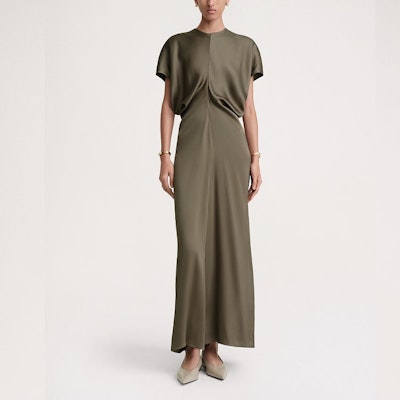 (W) TOTEME 2023秋冬短袖綁腰洋裝月桂葉綠色。 241WRD1103FB0020090 Lookbook (W) TOTEME 2023秋冬短袖綁腰洋裝月桂葉綠色。 241WRD1103FB0020090