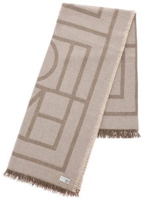 (W) Toteme 极简休闲时尚羊毛围巾 米色 配饰 2138948088951 Lookbook (W) Toteme 极简休闲时尚羊毛围巾 米色 配饰 2138948088951