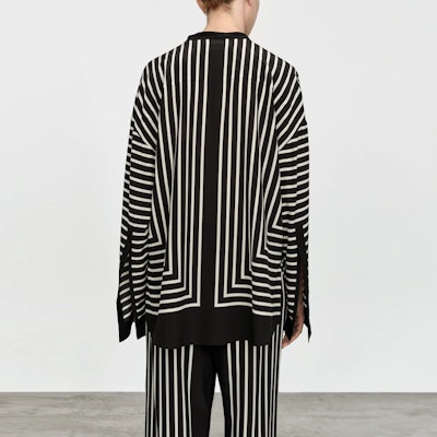 (W) TOTEME SS22 黑色对比条纹衬衫. 221747704200 Purchase (W) TOTEME SS22 黑色对比条纹衬衫. 221747704200