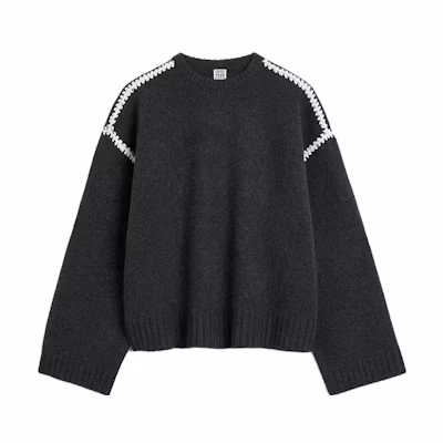 (Women) TOTEME SS24 Embroidered Wool-Blend Knit Sweater in Light Gray. 241WRT1025YA0004074