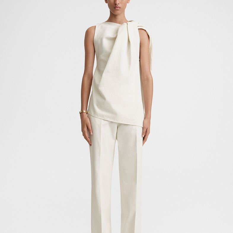 Lookbook (W) TOTEME SS24 Top Tanpa Lengan Beige Wanita dengan Rekaan Twist Draped 242WRT1468FB0105116