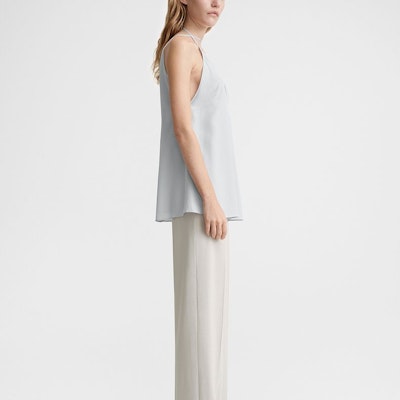 (W) TOTEME SS24 Glacier Blue Longgar Halter Leher-V Dalam Baju Wanita. 242WRT1688FB0115132 Purchase (W) TOTEME SS24 Glacier Blue Longgar Halter Leher-V Dalam Baju Wanita. 242WRT1688FB0115132