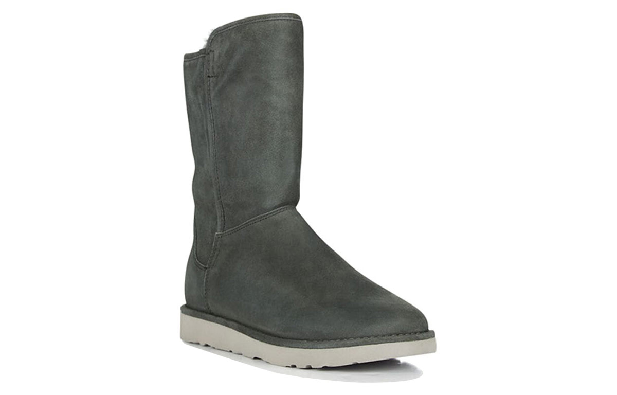 Lookbook UGG Abree Short II 拉鍊雪地靴 女款 灰色