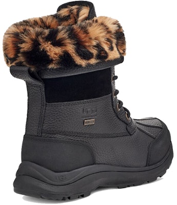 (W) UGG Adirondack 3 'Hitam Coklat' Sepatu Boots Wanita 1130311-BTC Lookbook (W) UGG Adirondack 3 'Hitam Coklat' Sepatu Boots Wanita 1130311-BTC