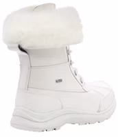 Shop (W) UGG阿迪朗达克III白色漆皮靴 1132991-WHT