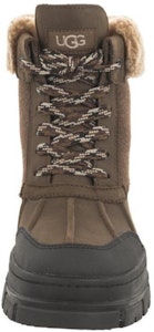 UGG 保暖舒適 短筒 雪靴 女款 棕色 Order UGG 保暖舒適 短筒 雪靴 女款 棕色