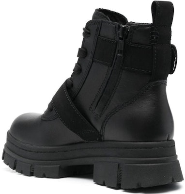 (W) UGG Ashton 黑色系带靴子 1130518-BLK Lookbook (W) UGG Ashton 黑色系带靴子 1130518-BLK