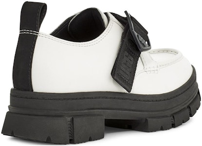 (W) UGG Ashton 乐福鞋 '白色' 1132994-WHT Lookbook (W) UGG Ashton 乐福鞋 '白色' 1132994-WHT