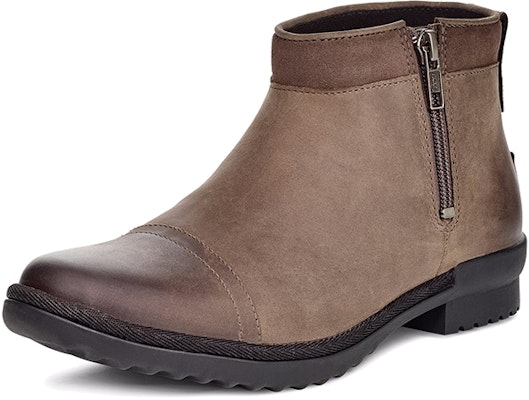 (W) UGG Attell 'Boot Pendek Kulit Coklat Tua dengan Ritsleting' 1103832-MLE Lookbook (W) UGG Attell 'Boot Pendek Kulit Coklat Tua dengan Ritsleting' 1103832-MLE