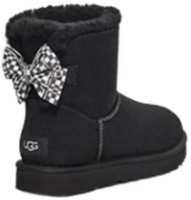 (W) UGGチェック柄リボンショートスノーブーツ (黒) 1138132-BLK Shop (W) UGGチェック柄リボンショートスノーブーツ (黒) 1138132-BLK