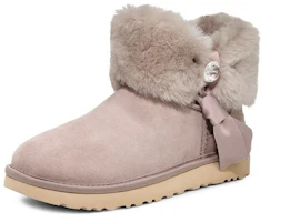 Lookbook UGG 摺褶毛皮迷你雪地靴 女款 牡蠣色