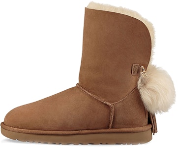 (W) UGG クラシック ブリング チャーム ブーツ (チェスナット) 1095717-CHE Buy (W) UGG クラシック ブリング チャーム ブーツ (チェスナット) 1095717-CHE