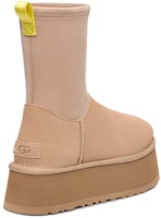 Purchase (Women) UGG Classic Dipper Boot Sand 1144031-SAN
