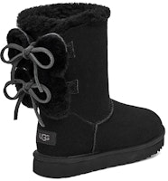 (W) UGG クラシックダブルボウショート(ブラック) 1127131-BLK Shop (W) UGG クラシックダブルボウショート(ブラック) 1127131-BLK
