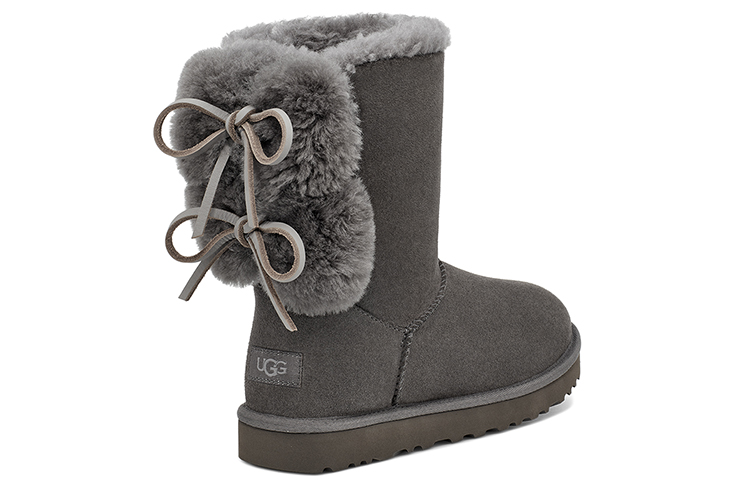 Shop UGG 經典雙蝴蝶結短筒 牛反絨 圓頭厚底加絨 中筒 雪地靴 女款 炭灰色