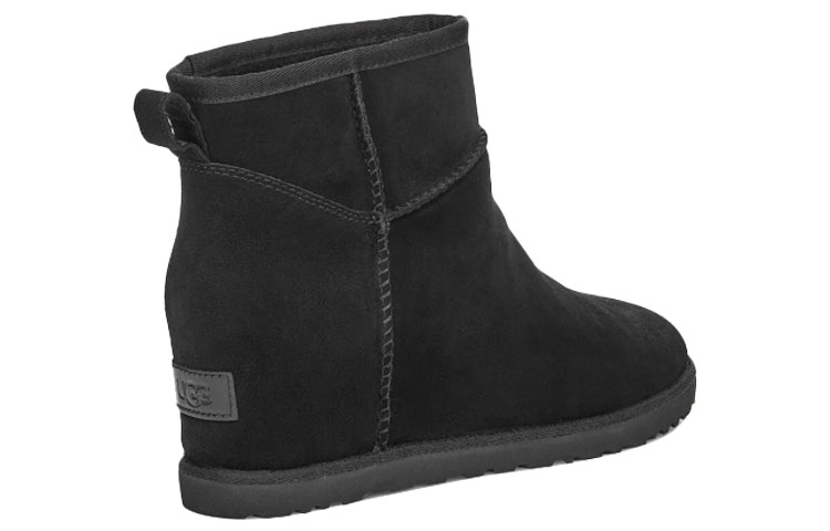 Shop (W) UGG Classic Femme Mini Boots Pendek Hitam 1104609-BLK