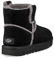 (W) UGG 클래식 미니 스필 솔기 플리스 블랙 (UGG Keullaesig Mini Seupil Solgi Peulliseu Beullaeg) 1100211-BLK Lookbook (W) UGG 클래식 미니 스필 솔기 플리스 블랙 (UGG Keullaesig Mini Seupil Solgi Peulliseu Beullaeg) 1100211-BLK