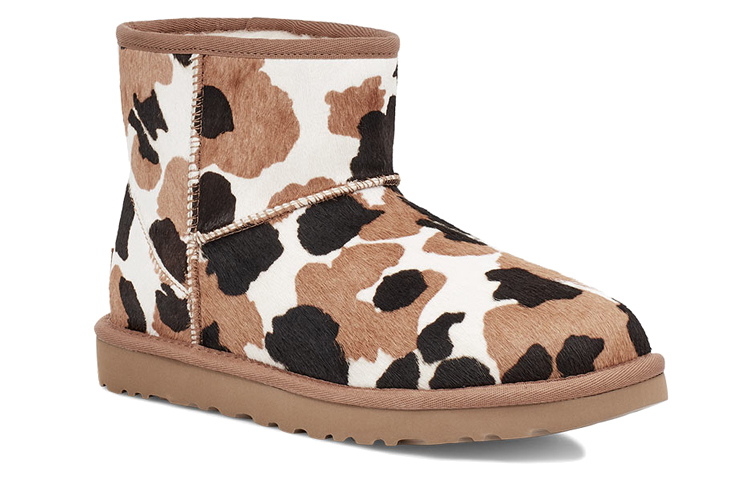Lookbook (W) UGG Classic Mini Bota Estampado de Vaca 1123353-CHE