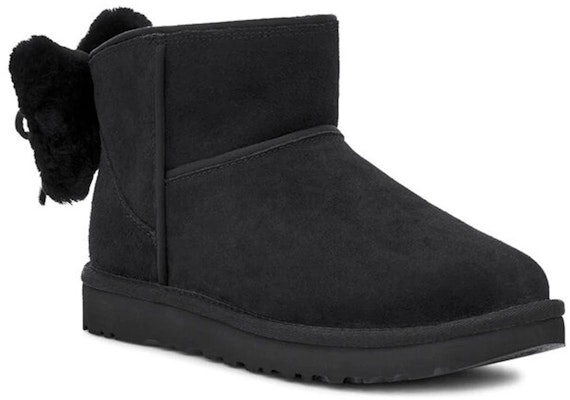 (W) UGG クラシックミニボウ (ブラック) 1116099-BLK Lookbook (W) UGG クラシックミニボウ (ブラック) 1116099-BLK