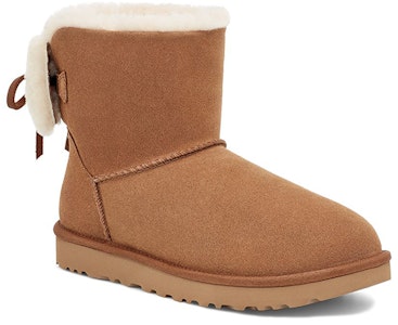 UGG 經典雙蝴蝶結迷你 加絨 雪地鞋 女士 核桃色 Lookbook UGG 經典雙蝴蝶結迷你 加絨 雪地鞋 女士 核桃色