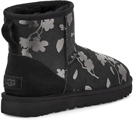 (W) UGG Classic Mini Floral Foil Schwarz mit Fleecefutter 1118163-BLK Shop (W) UGG Classic Mini Floral Foil Schwarz mit Fleecefutter 1118163-BLK